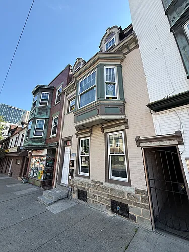 113 S 8th St #1 Photo 1