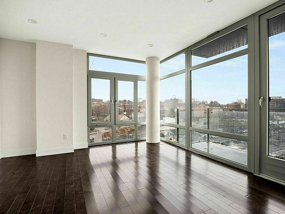 3rd image of 69-28 Queens Blvd APT 8K