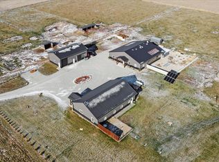 1538 12th Rd, Bourbon, IN 46504