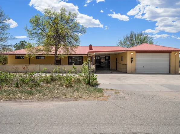 23 County Road 107, Espanola, NM 87532