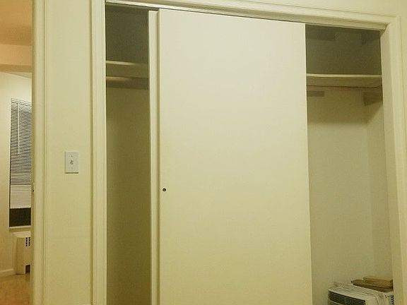 5th image of 250 N 6th St APT 20