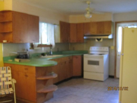 3rd image of 11 Summit Ave