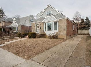 23123 126th Ave, Springfield Gardens, NY 11413