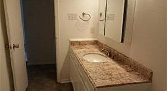 5th image of 5631 Hearthwood Ct Unit B