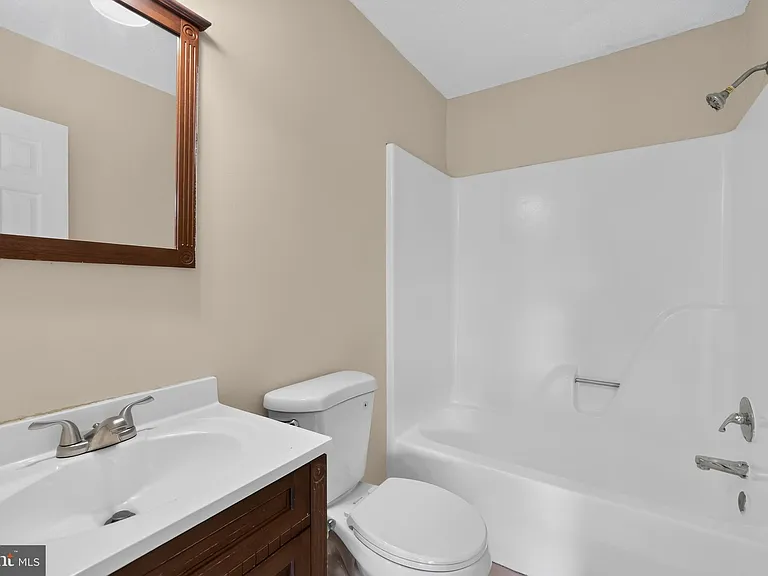 55 Oak Crest Ct — Photo 24
