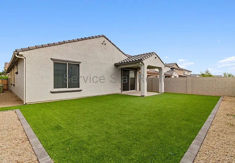 9031 W San Juan Ave — Photo 22