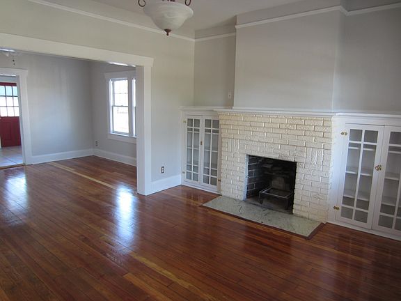 4th image of 206 N Tampania Ave Unit B