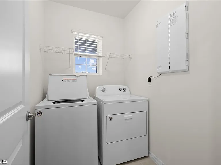 8720 Swell Brooks Ct — Photo 29
