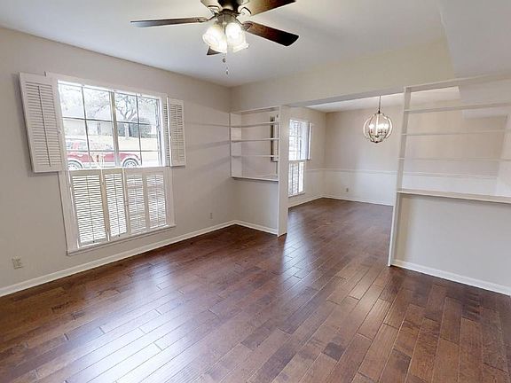 4th image of 1721 Everglades Dr