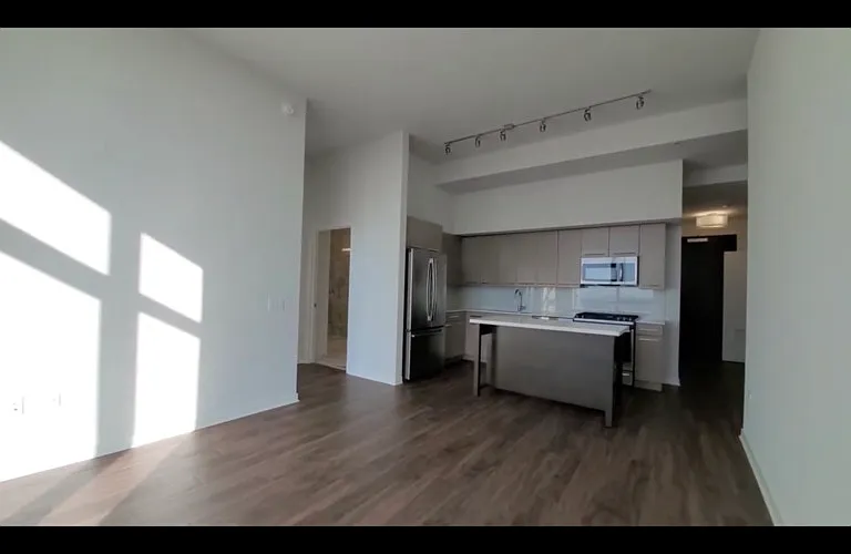1 N Halsted St — Photo 5