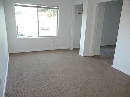 2nd image of 114 N Wasson St APT 03
