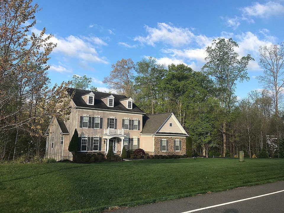 1st image of 18 Millstone Dr