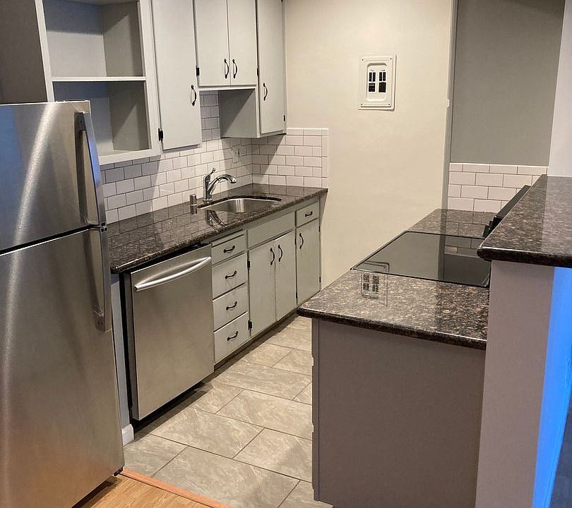 1st image of 1100 39th St APT 104