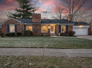 773 Hollywood Ave, Grosse Pointe Woods, MI 48236