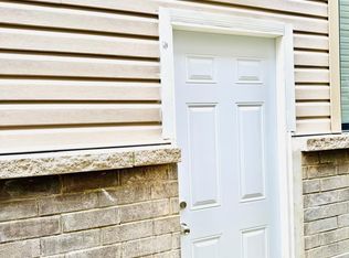 15 Clipper Ln #BASEMENT, Clarington, ON L1C 4B1