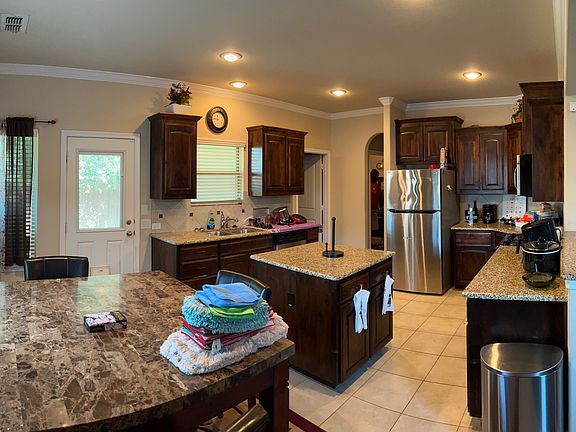 5th image of 4805 Green River Dr