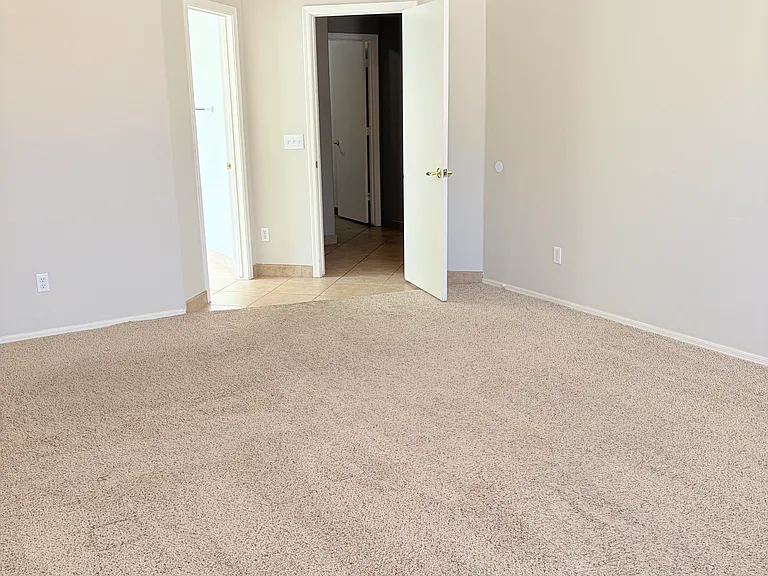 1042 E Canyon Way — Photo 41