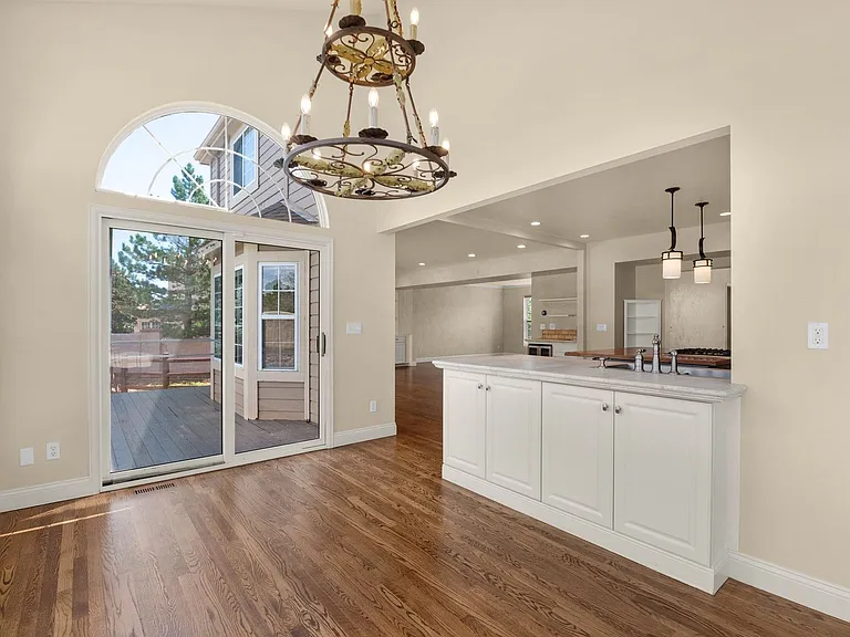 2420 Regal View Ct — Photo 18