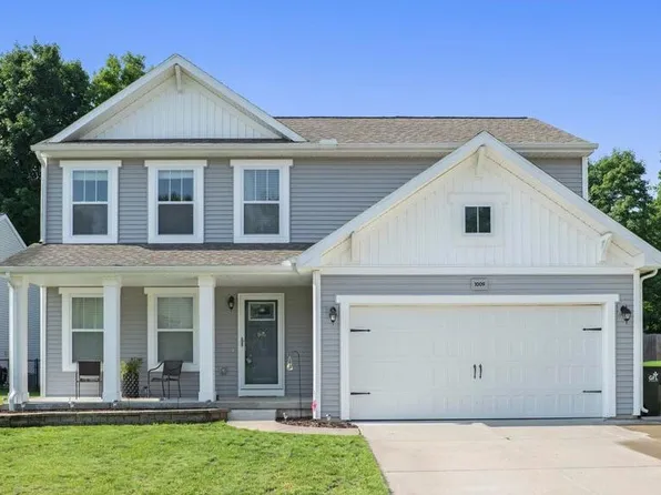 1009 Pinewood Dr, Greenville, MI 48838