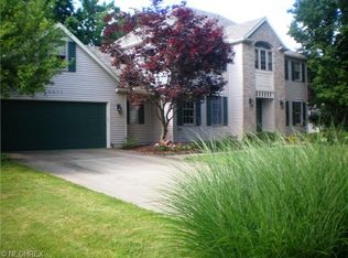 4371 Linda Dr, Vermilion, OH 44089