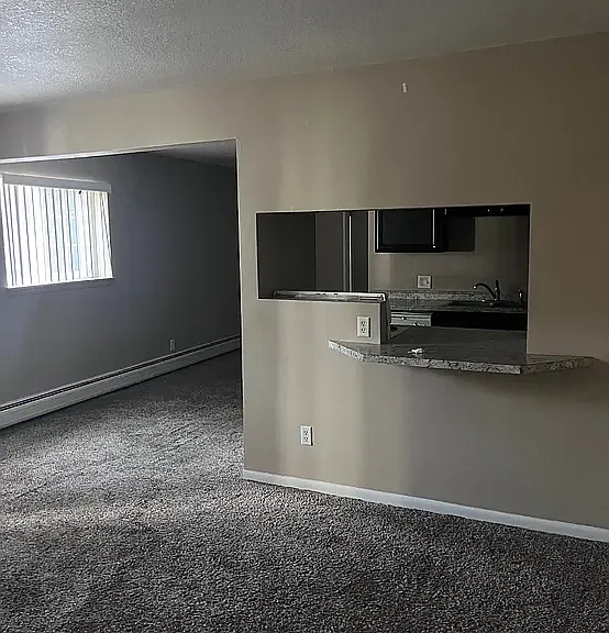 404 Marlboro Ct #404 — Photo 3