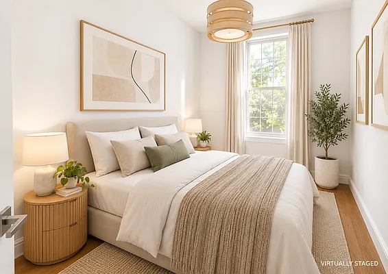 Bedroom, photo 1