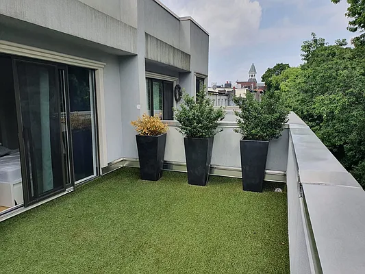 Rented by Corcoran | media 17