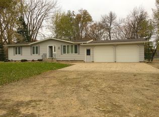85204 Ballpark Rd, Hollandale, MN 56045