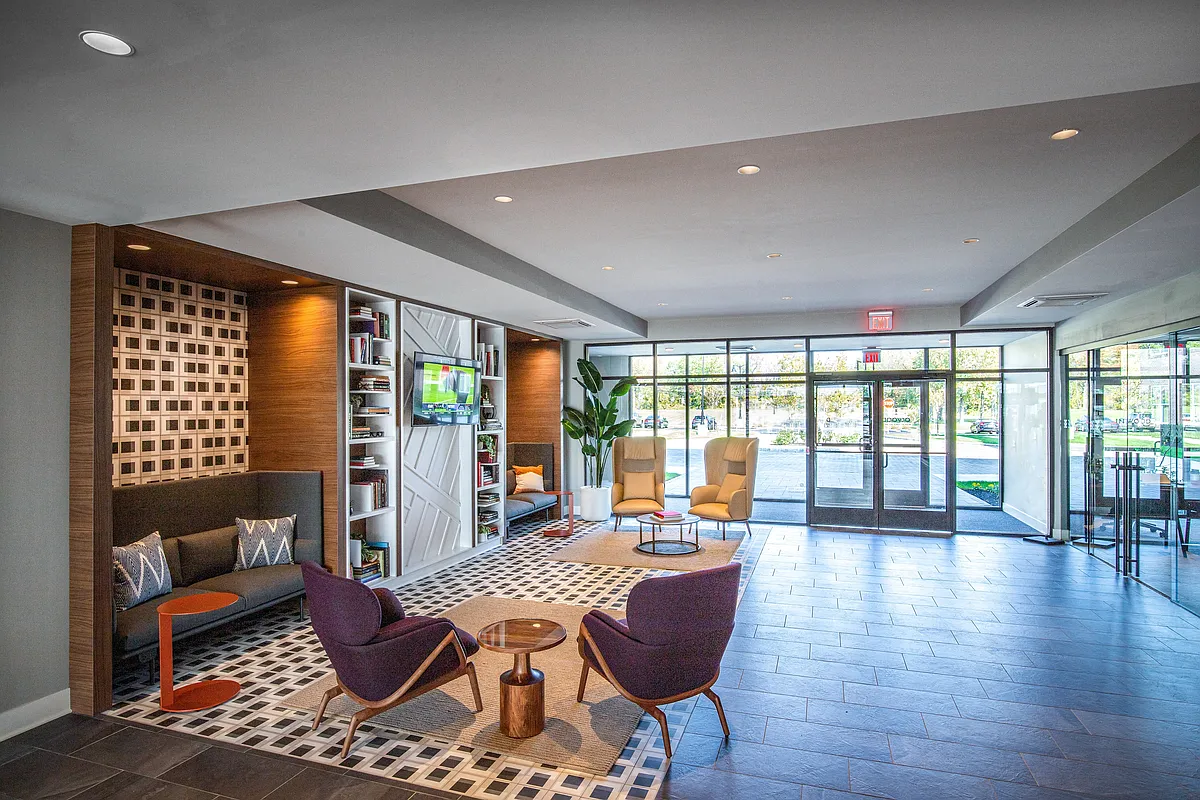 Building Photo - Inwood at Renaissance Square