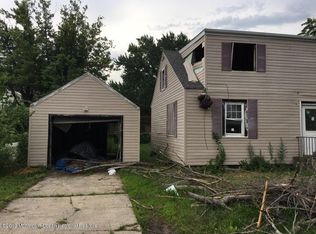 28 Commodore Ave, Keansburg, NJ 07734