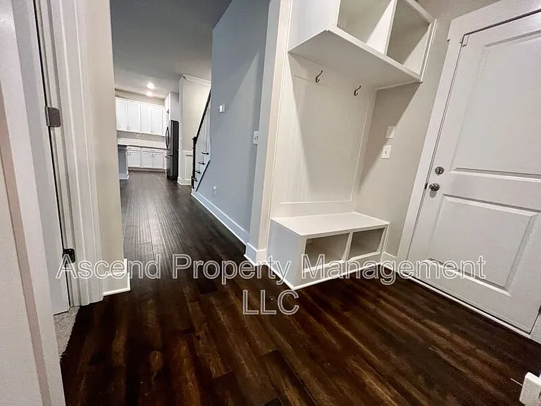 8592 Kensley Ln — Photo 13