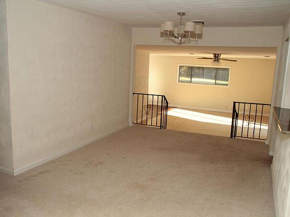 5th image of 1005 Fairlawn Ave