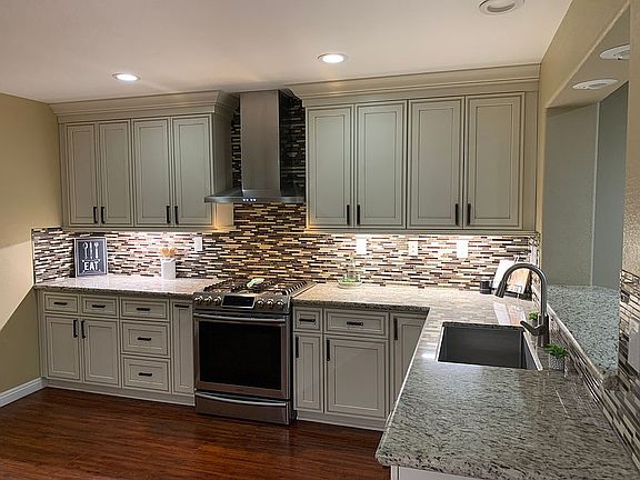 5th image of 1805 E Avenue H5