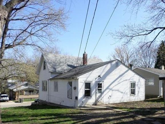 3rd image of 1235 Nelson Ave