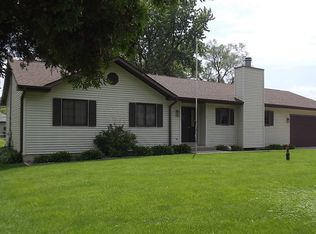 2518 Bittersweet Ave, McHenry, IL 60051