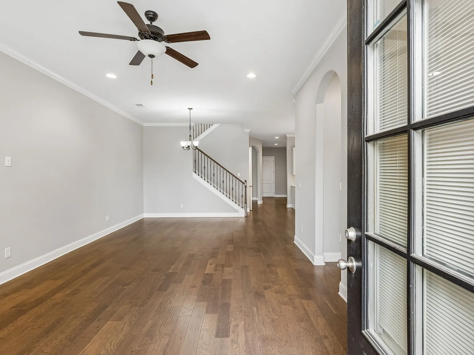 4 bed, 3.5 bath, 3054 sqft, $4,300 — Photo 4