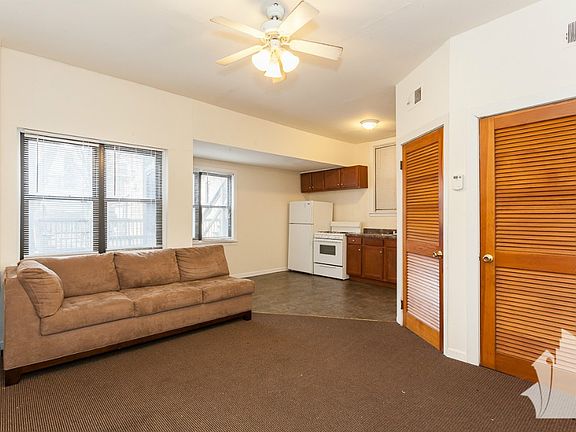 3rd image of 2254 N Southport Ave #2