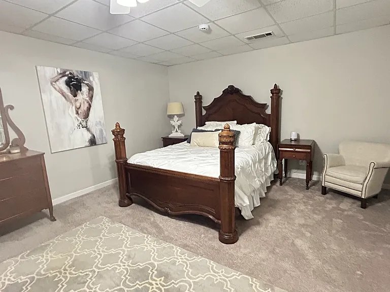 1900 Lilac Ridge Dr — Photo 3