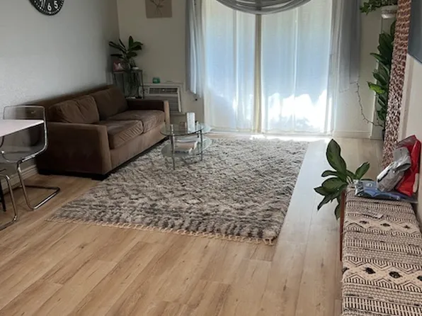 1040 W Macarthur Blvd APT 22, Santa Ana, CA 92707