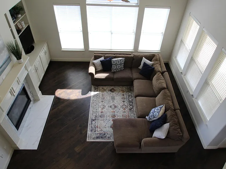 1716 Winding Hollow Ln — Photo 11