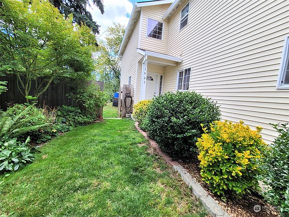 4th image of 1905 NE 82nd Street