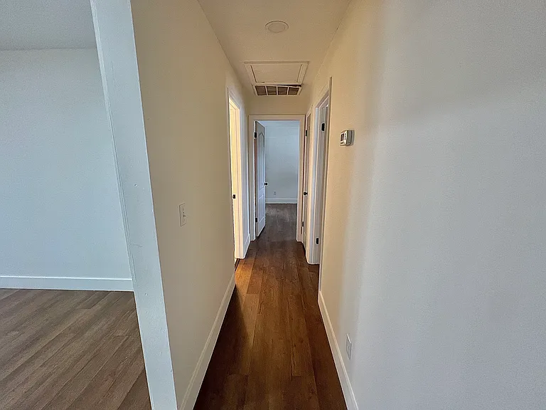 4614 E Seneca Ave — Photo 22