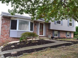 135 W Fair Meadows Dr, Canonsburg, PA
