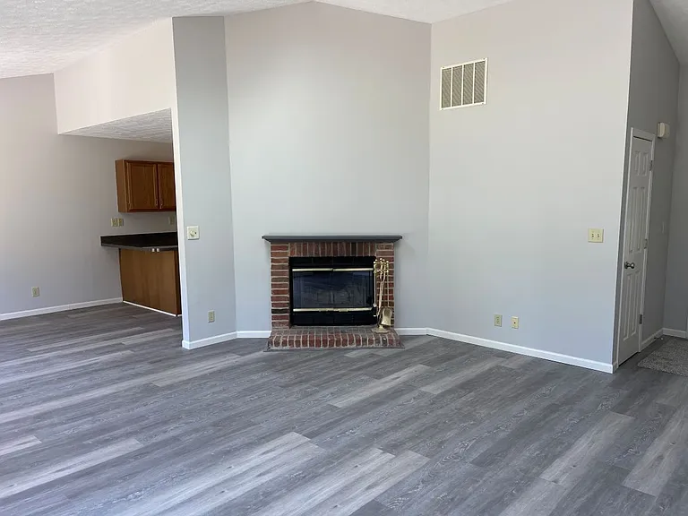 6107 Naschette Pkwy — Photo 6