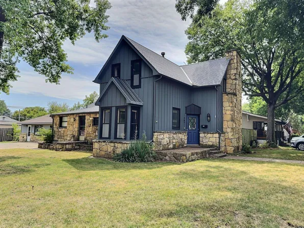 915 E 15th Ave #1511, Winfield, KS 67156