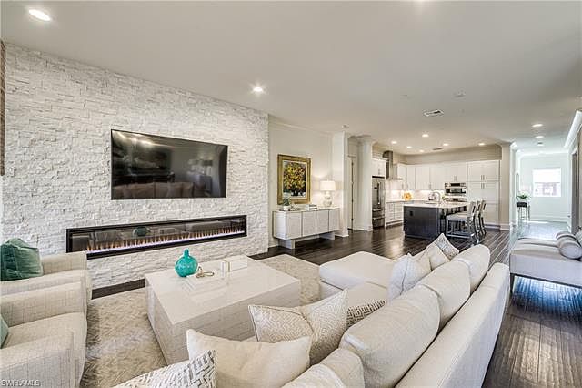 1st image of 21530 Strada Nuova Cir #C301