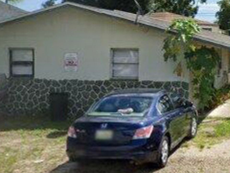 1st image of 5645 4th Ave