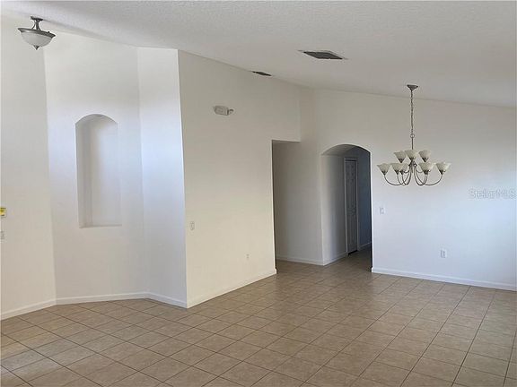 3rd image of 340 Cabello Dr