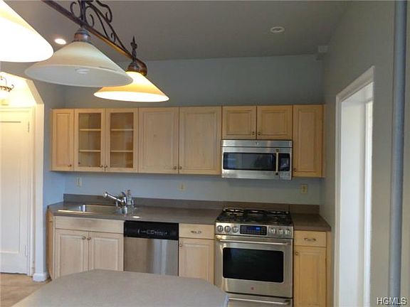 5th image of 953 Elder Ave