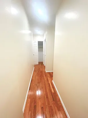 Rented by Ledvech Group | media 11